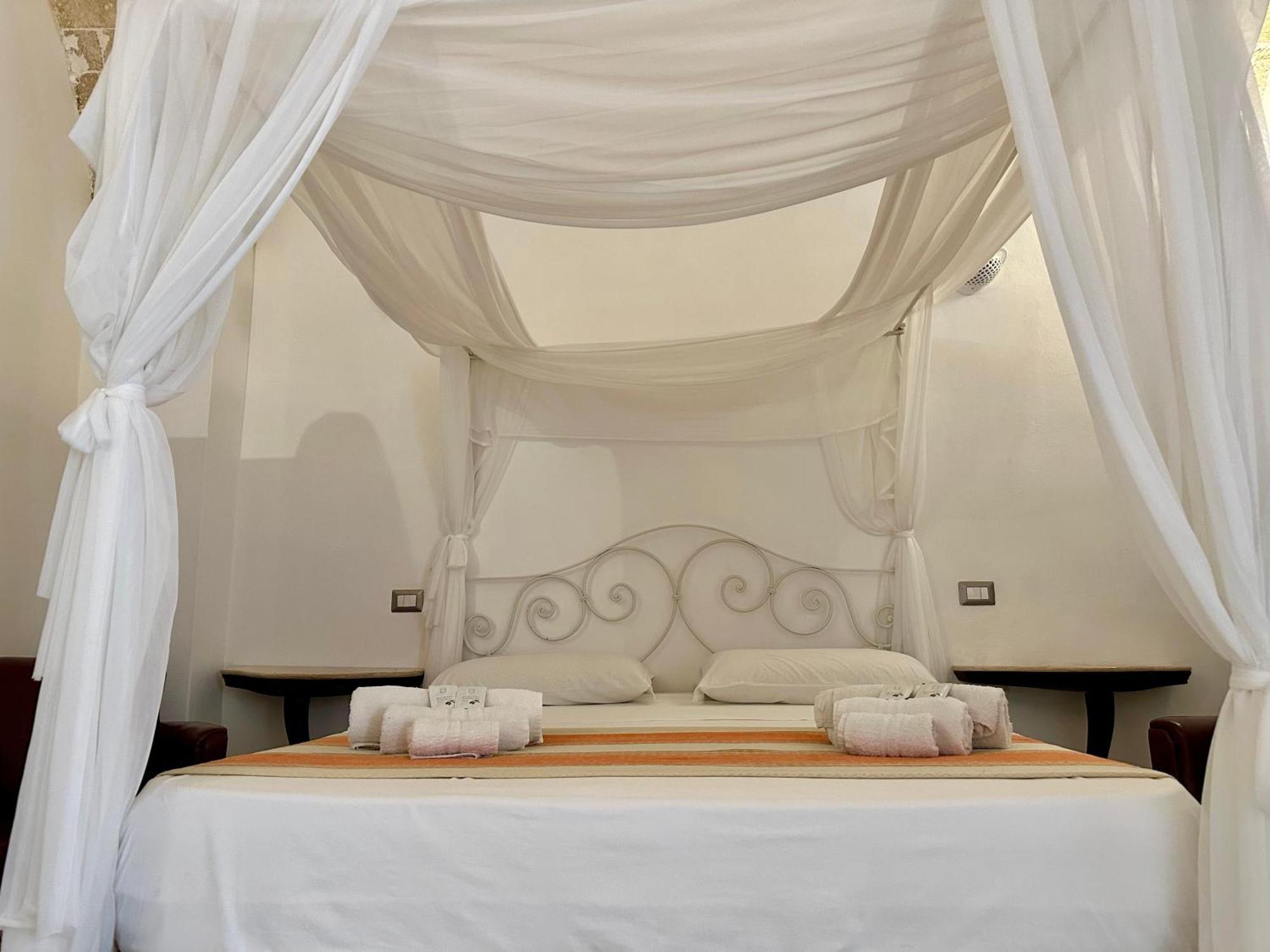 Palazzo Piccioli Hotel Gallipoli Buitenkant foto
