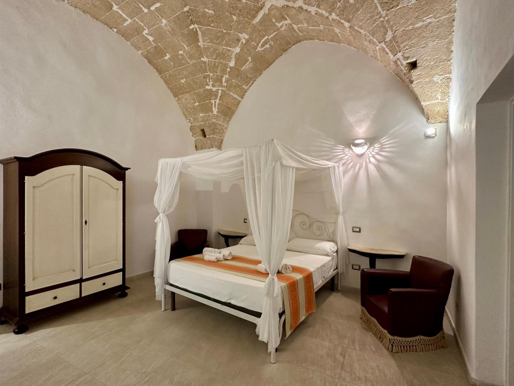 Palazzo Piccioli Hotel Gallipoli Buitenkant foto