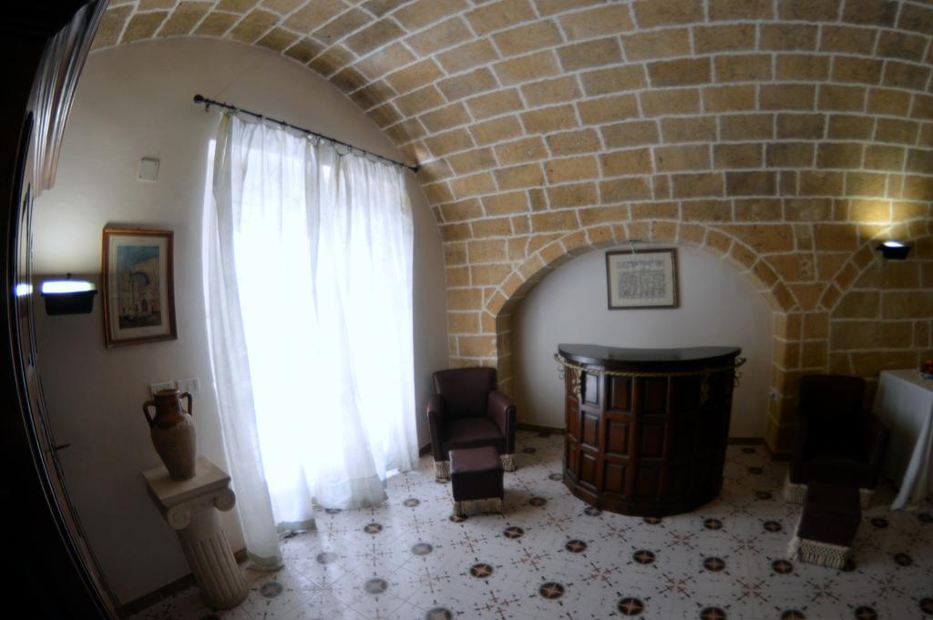 Palazzo Piccioli Hotel Gallipoli Buitenkant foto